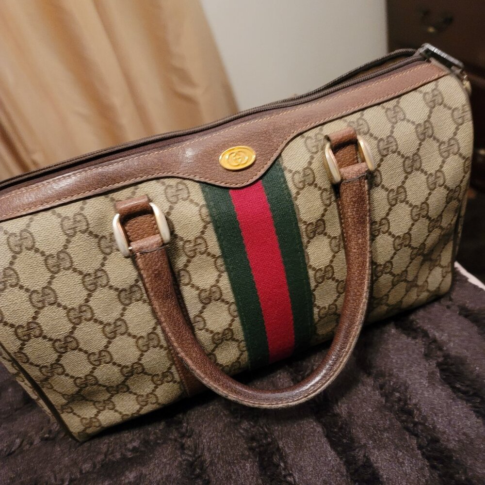Authentic Gucci Boston bag bundled with free wallet
